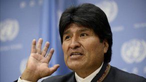 Bolivia amenaza con despedir a soldados rebeldes