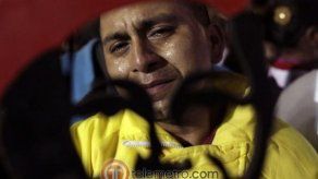 Chavistas lloran la muerte de su líder