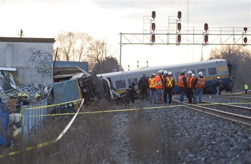 Canadá: Descarrila tren, tres muertos