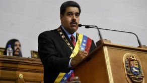 Maduro es único líder del chavismo contra cuatro de oposición
