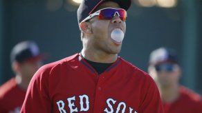 Yoan Moncada es presentado por los Medias Rojas