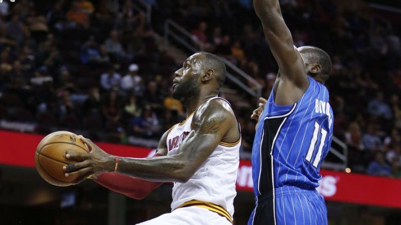 LeBron James anima a los Indios de Cleveland vía Instagram