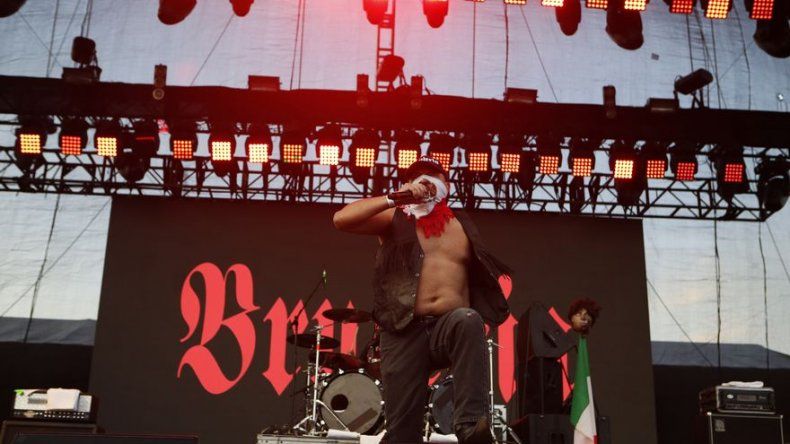 Baile y más protestas contra Trump en festival  Vive Latino