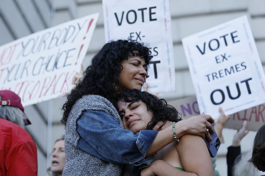 La decisión de la Corte Suprema ha generado reacciones divididas entre la población.
