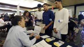 Aumentó en 68.000 cifra semanal de solicitudes de subsidio por desempleo EEUU