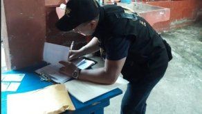 Detienen a 8 exfuncionarios guatemaltecos por robar 2