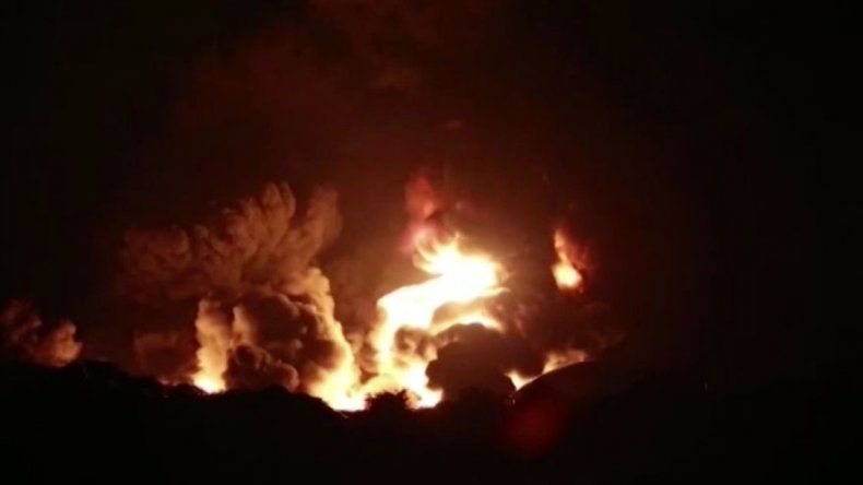 Feroz incendio en planta de combustible en Nicaragua