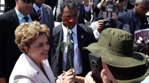 Colombia hace votos por estabilidad de Brasil tras suspensión de Rousseff