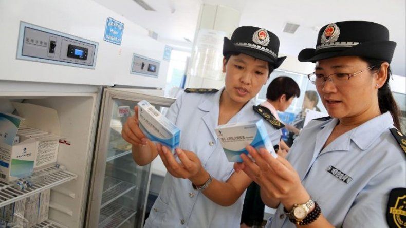 Detienen a 15 personas en China por escándalo de vacunas de malas calidad