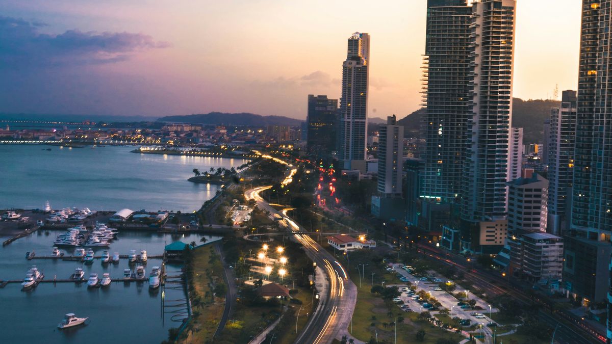 Inflación en Panamá sube 1.1% en abril impulsada por el transporte.