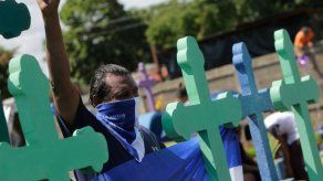 Nicaragüenses reviven dolor por muertos en protestas en Día de los Difuntos