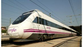 Maquinista para tren en España porque había terminado su jornada laboral