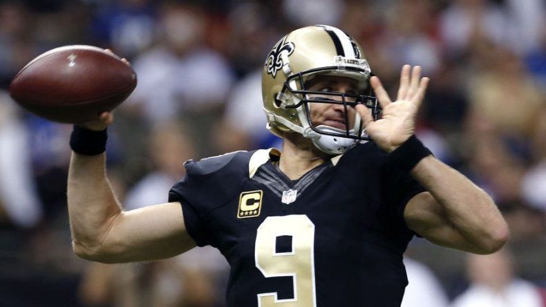 Brees podría abandonar la acción por estar lesionado