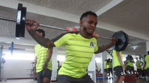 Negrito Quintero se unió a la pretemporada de Universitario