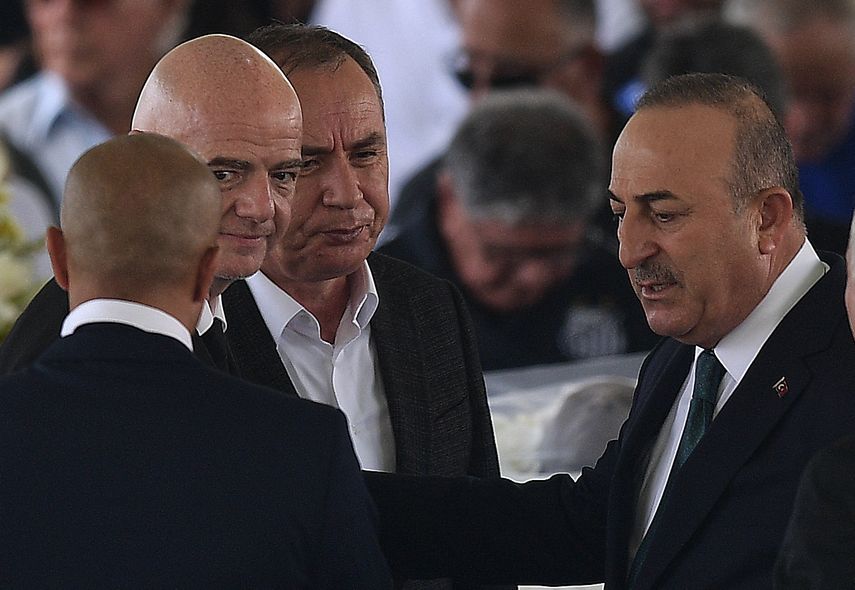 Gianni Infantino en el sepelio de Pelé.