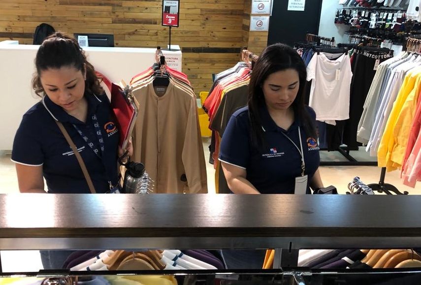 La ACODECO recuerda a los consumidores que, para cualquier denuncia o queja sobre publicidad engañosa, está disponible las 24 horas, los 7 días de la semana, el Sistema de Información y Denuncia Institucional (Sindi) a través del WhatsApp y Telegram en el número 6330-3333 La ACODECO recuerda a los consumidores que, para cualquier denuncia o queja sobre publicidad engañosa, está disponible las 24 horas, los 7 días de la semana, el Sistema de Información y Denuncia Institucional (Sindi) a través del WhatsApp y Telegram en el número 6330-3333