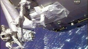 Nasa examina opción de prolongar vuelos de transbordadores