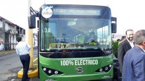 MiBus anuncia horario especial para la ruta del bus eléctrico 5 de Mayo - Casco Viejo