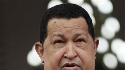 Controversia en Venezuela por premio de periodismo a Chávez