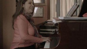 Panameña Vlieg canta folclor para que Latinoamérica no olvide sus raíces