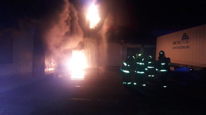 Incendio consume locales comerciales en Penonomé
