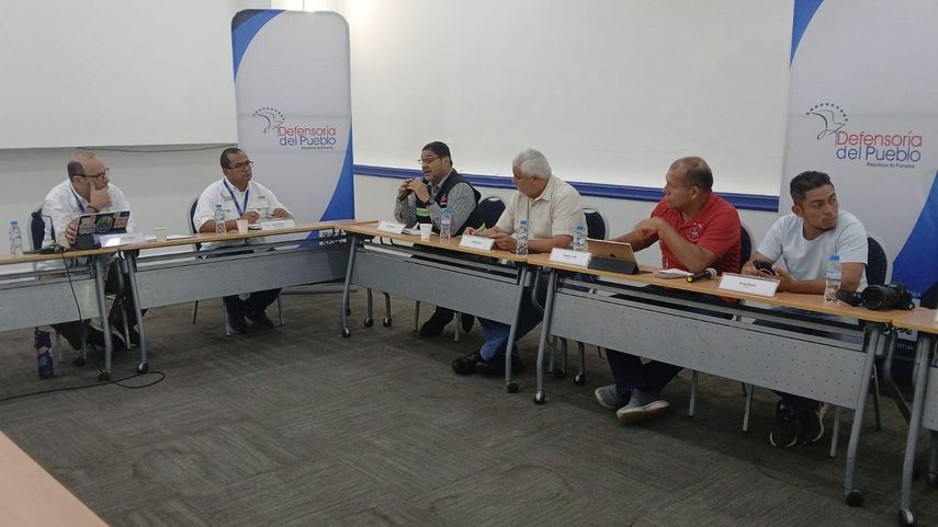 Defensoría del Pueblo se reúnen con miembros de Suntracs