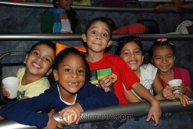 Los Pequeños Gigantes se conocen