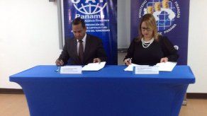 MEF y UAF firman convenio para reforzar prevención contra blanqueo de capitales