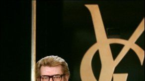 Muere Yves Saint Laurent