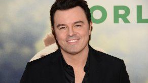 Seth MacFarlane cree que los medios exageran con algo políticamente correcto