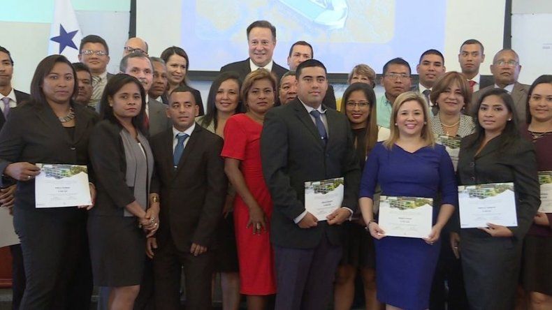 Presentan avances del ITSE y despiden a docentes que parten a Alemania y Canadá