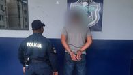El sospechoso fue aprehendido la semana por las unidades policiales. El sospechoso fue aprehendido la semana por las unidades policiales.