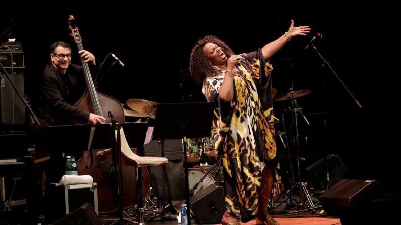 Rubén Blades, Dianne Reeves y Ravi Coltrane brillan en festival Jazz Panamá