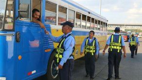 ATTT realiza operativo de control a autobuses previo al Carnaval ATTT realiza operativo de control a autobuses previo al Carnaval