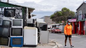 La OMS añadió que por ahora, ante la emergencia de ésta y otras eventuales variantes, siguen siendo válidas las medidas de prevención individual.
