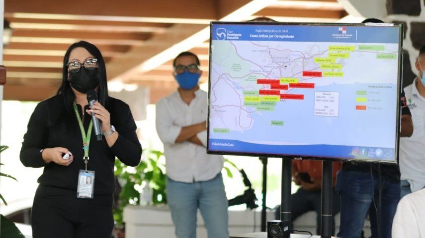 Autoridades muestran los sectores con más casos positivos de COVID-19 de la capital de Panamá.