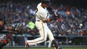 Posey y Hernández jonronean