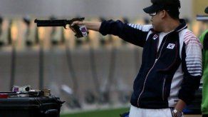 Oro para el surcoreano Jin Jongoh en pistola aire 10 metros