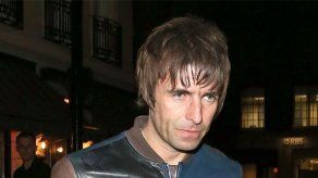Liam Gallagher dona su ropa a los más necesitados