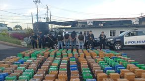 Policía Nacional intercepta paquetes de droga Policía Nacional intercepta paquetes de droga