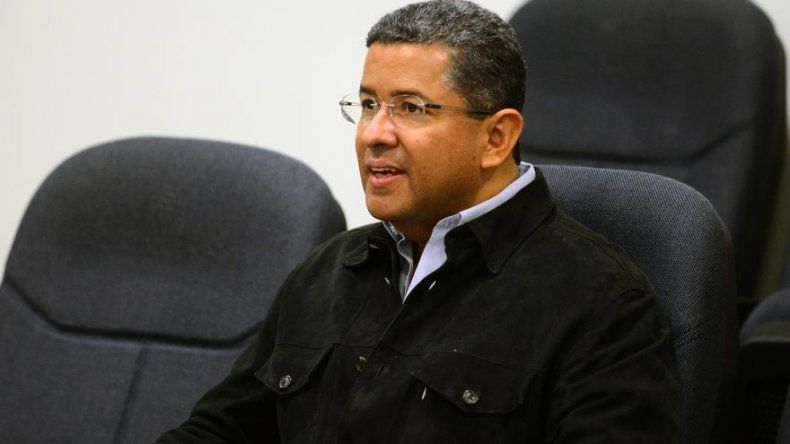 Expresidente salvadoreño sabrá mañana si es enviado a juicio por corrupción