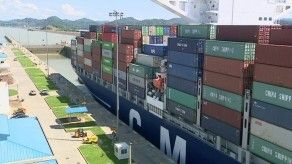 Buque portacontenedores marca nuevo récord en el Canal de Panamá