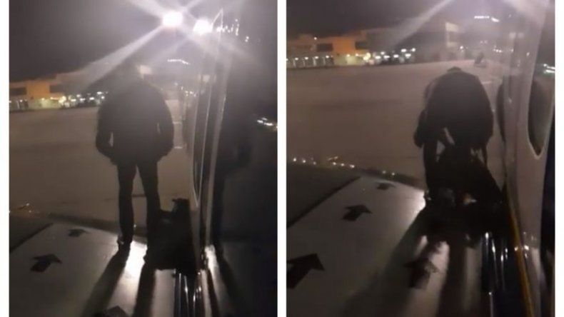 España: Pasajero impaciente intenta salir por ala de avión