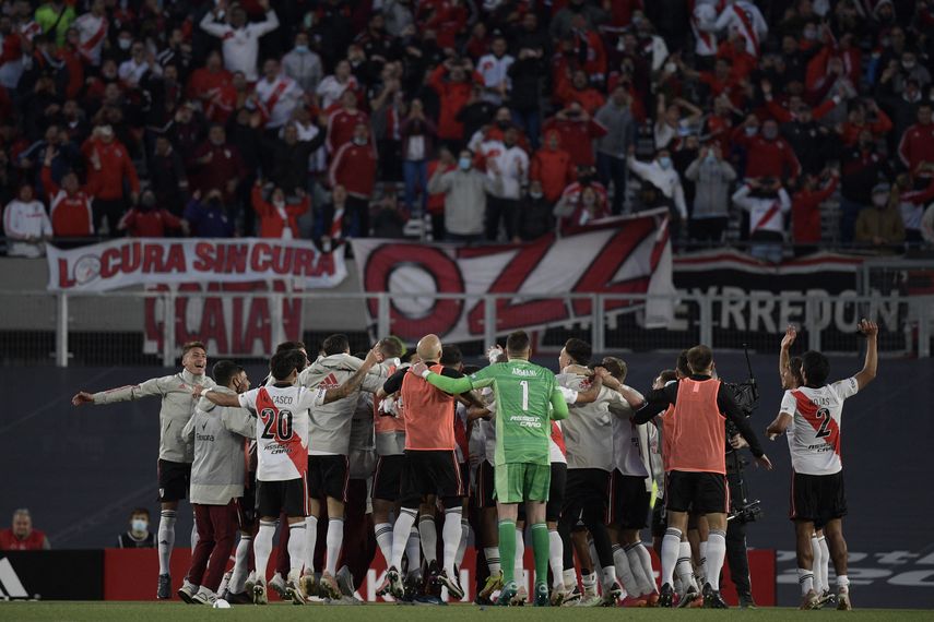 River vence a Boca en el Superclásico del fútbol argentino