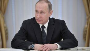 Putin presenta solicitud como candidato presidencial