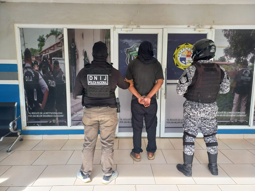 Policía aprehende a supuesto tutor escolar en Chitré por violación a una menor