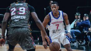 El base panameño Iverson Molinar y su aspiración de llegar a la NBA.