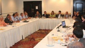 Crean dos subcomisiones de trabajo en mesa de diálogo de Mi Bus Crean dos subcomisiones de trabajo en mesa de diálogo de Mi Bus