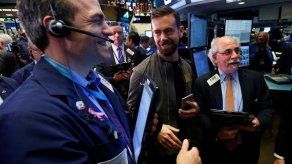 Wall Street cierra casi en equilibrio en víspera de feriado en EEUU