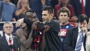 Milan no apelará suspensión de Balotelli